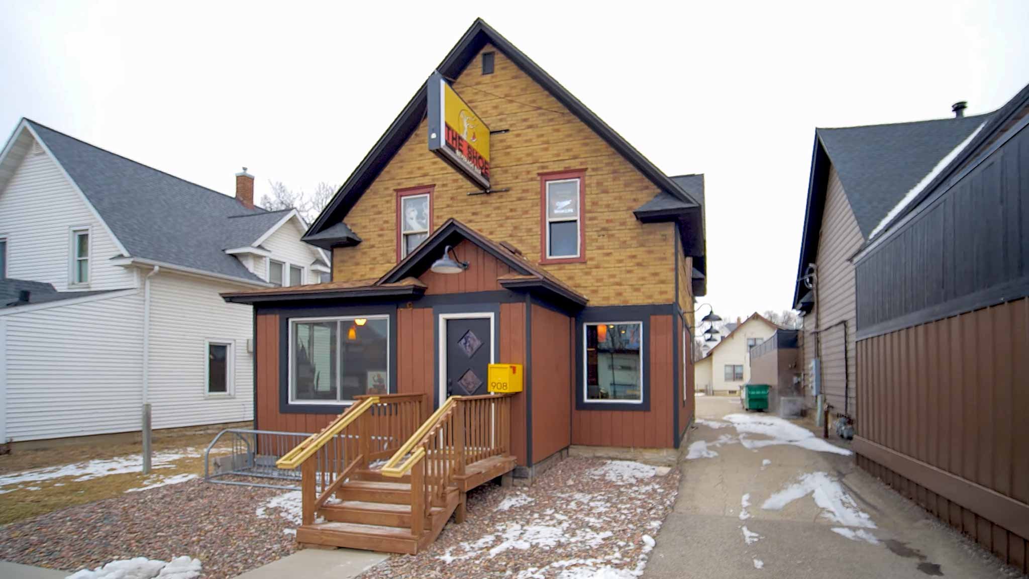 The_Shoe_Beverage_Bar-1